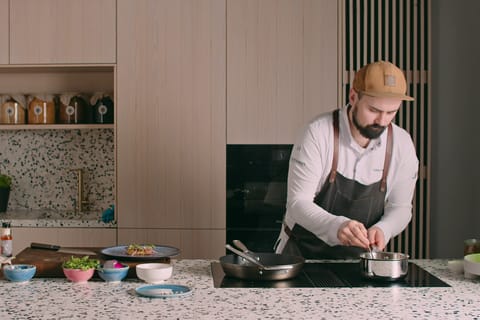 Gebratener Tempeh mit Erdnussbuttersauce