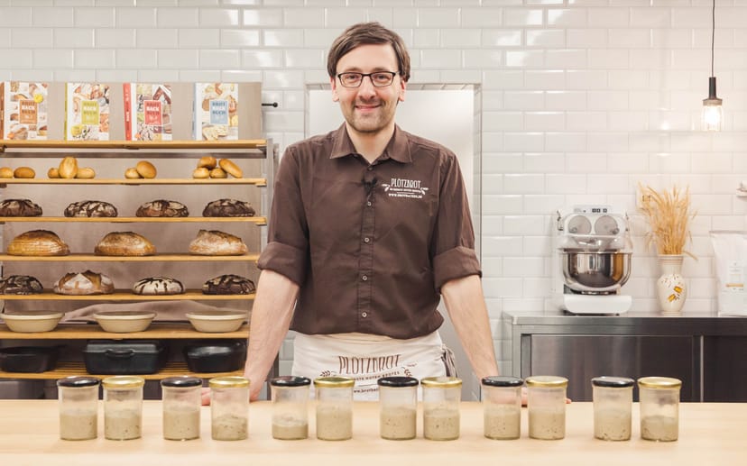 Brotbacken mit Sauerteig I mit Brotpapst Lutz Geißler