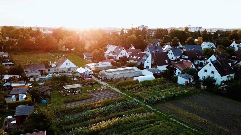 Am Anfang steht die Utopie mit  Benjamin Mitschele